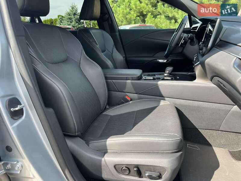 Позашляховик / Кросовер Lexus RX 2023 в Дніпрі фото 60 Позашляховик / Кросовер Lexus RX 2023 в Дніпрі