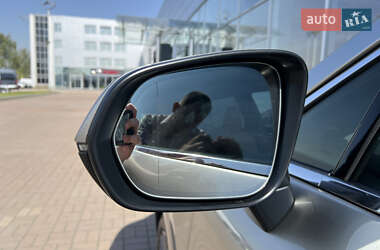 Внедорожник / Кроссовер Lexus RX 2023 в 