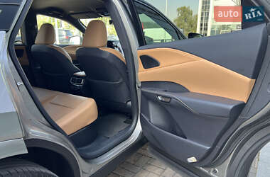 Внедорожник / Кроссовер Lexus RX 2023 в 