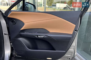 Внедорожник / Кроссовер Lexus RX 2023 в 