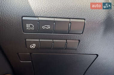 Внедорожник / Кроссовер Lexus RX 2021 в 