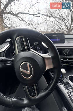 Внедорожник / Кроссовер Lexus RX 2019 в 