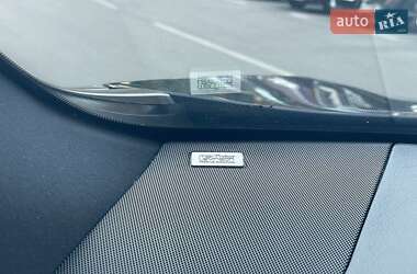 Внедорожник / Кроссовер Lexus RX 2018 в 