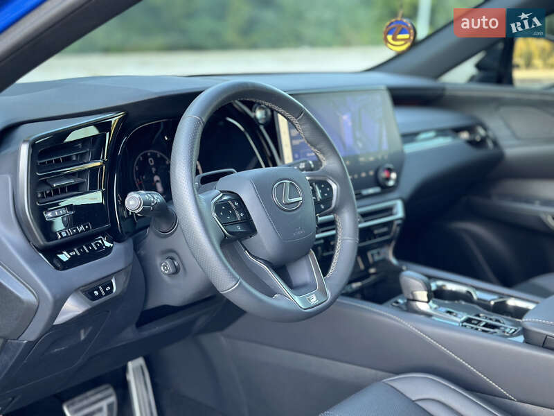 Внедорожник / Кроссовер Lexus RX 2023 в Днепре