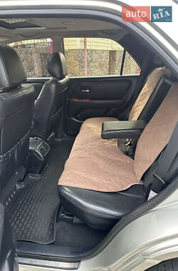Внедорожник / Кроссовер Lexus RX 2001 в 