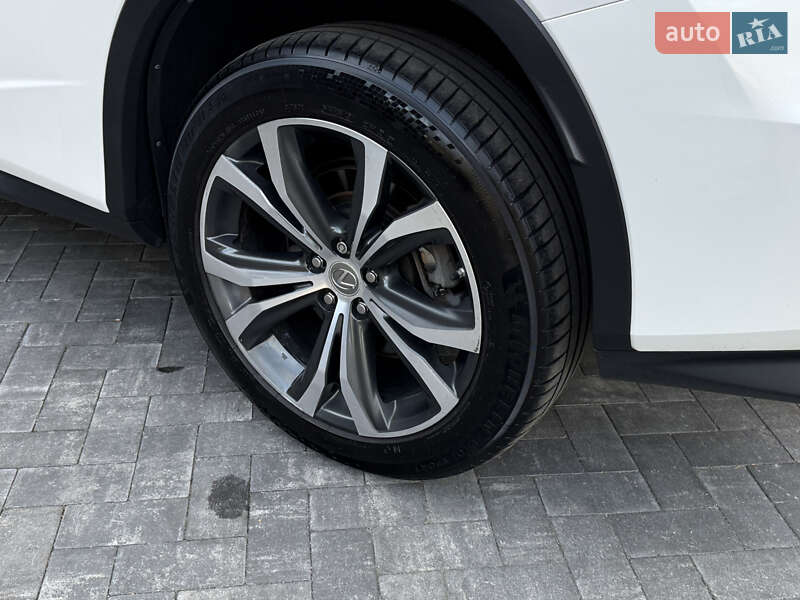 Внедорожник / Кроссовер Lexus RX 2016 в Киеве