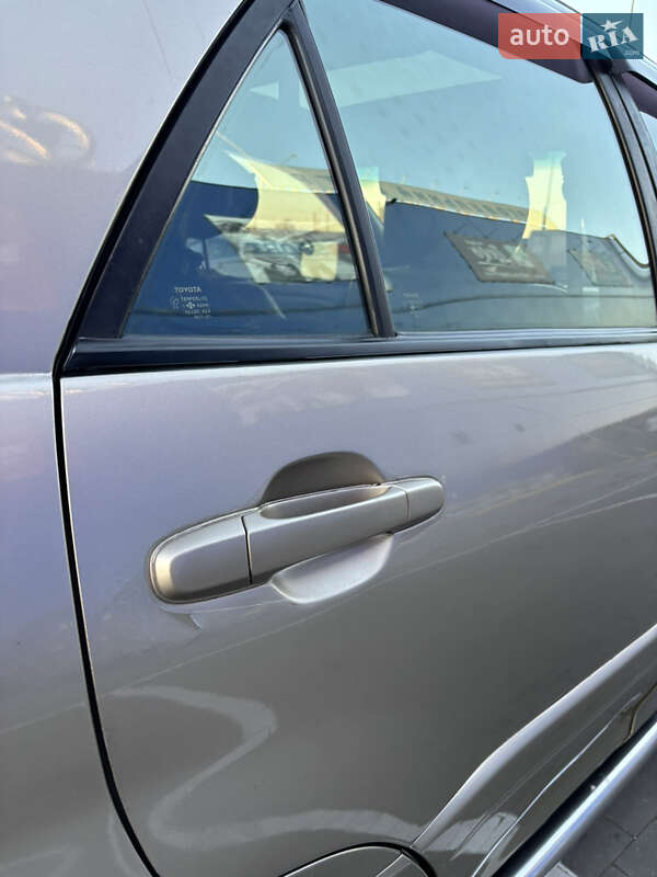 Внедорожник / Кроссовер Lexus RX 1999 в Одессе