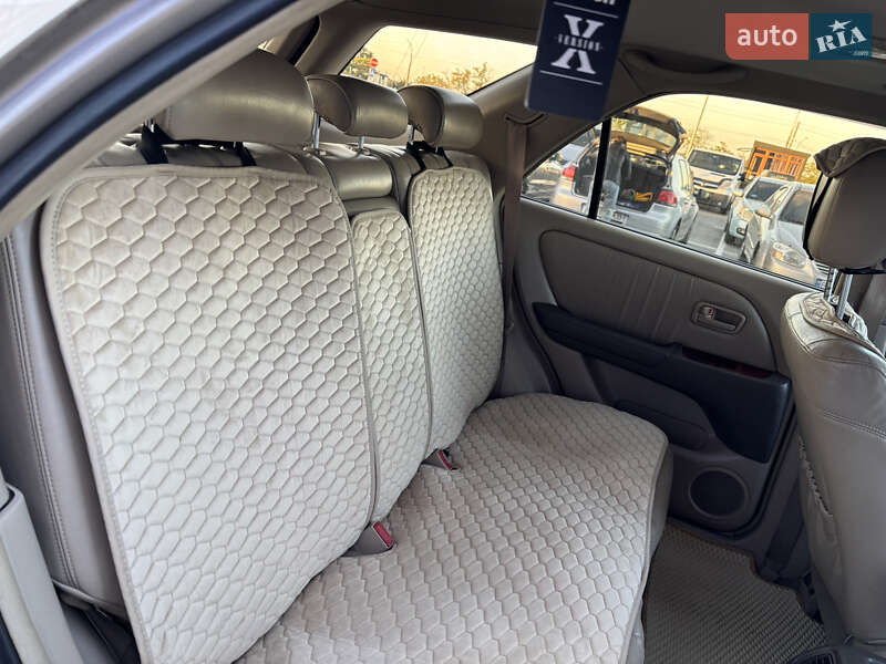 Внедорожник / Кроссовер Lexus RX 1999 в Одессе