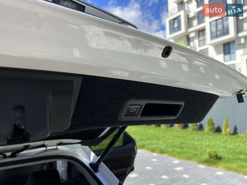 Внедорожник / Кроссовер Lexus RX 2017 в Ужгороде