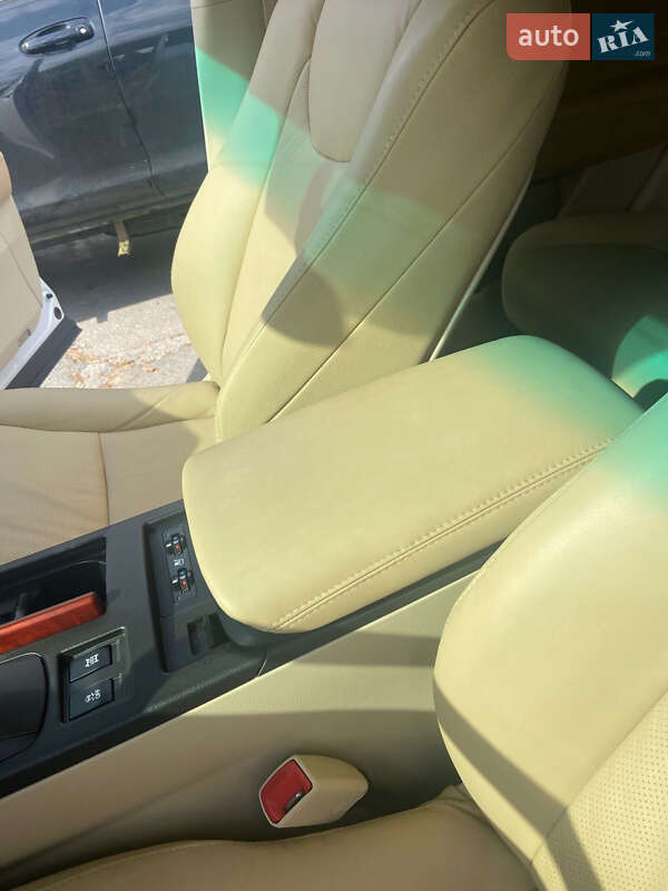 Внедорожник / Кроссовер Lexus RX 2010 в Харькове