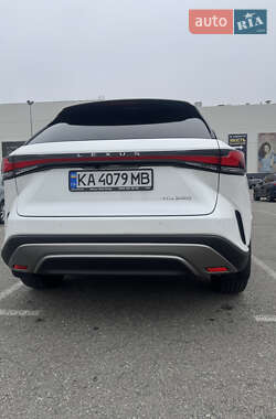 Внедорожник / Кроссовер Lexus RX 2024 в 