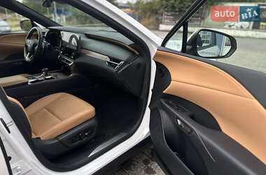 Внедорожник / Кроссовер Lexus RX 2023 в 