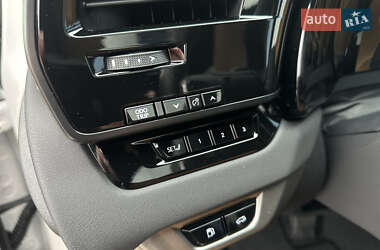 Внедорожник / Кроссовер Lexus RX 2023 в 