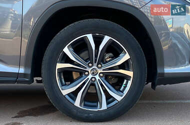Внедорожник / Кроссовер Lexus RX 2018 в 