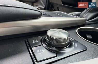 Внедорожник / Кроссовер Lexus RX 2021 в 