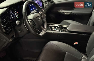 Позашляховик / Кросовер Lexus RX 2023 в  фото 12 Позашляховик / Кросовер Lexus RX 2023 в