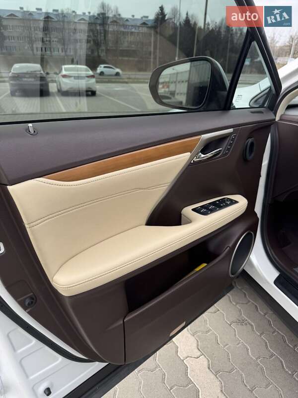 Позашляховик / Кросовер Lexus RX 2017 в Львові фото 19 Позашляховик / Кросовер Lexus RX 2017 в Львові