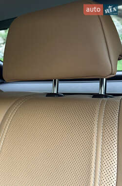 Внедорожник / Кроссовер Lexus RX 2019 в 