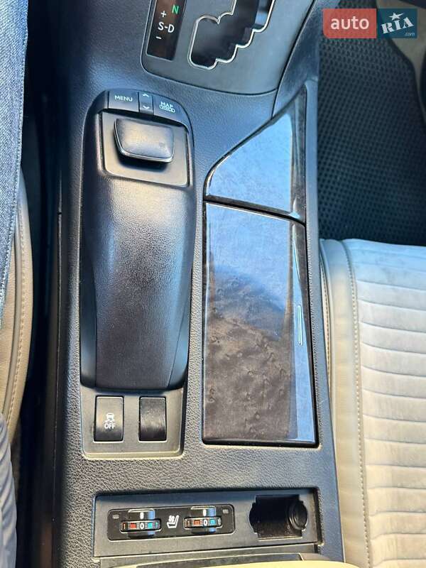 Внедорожник / Кроссовер Lexus RX 2013 в Одессе