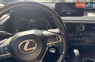 Внедорожник / Кроссовер Lexus RX 2017 в 