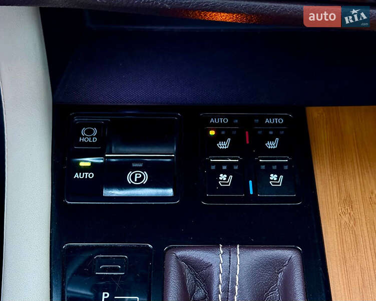 Внедорожник / Кроссовер Lexus RX 2017 в Киеве