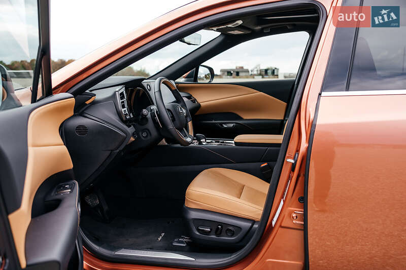 Внедорожник / Кроссовер Lexus RX 2024 в Тернополе