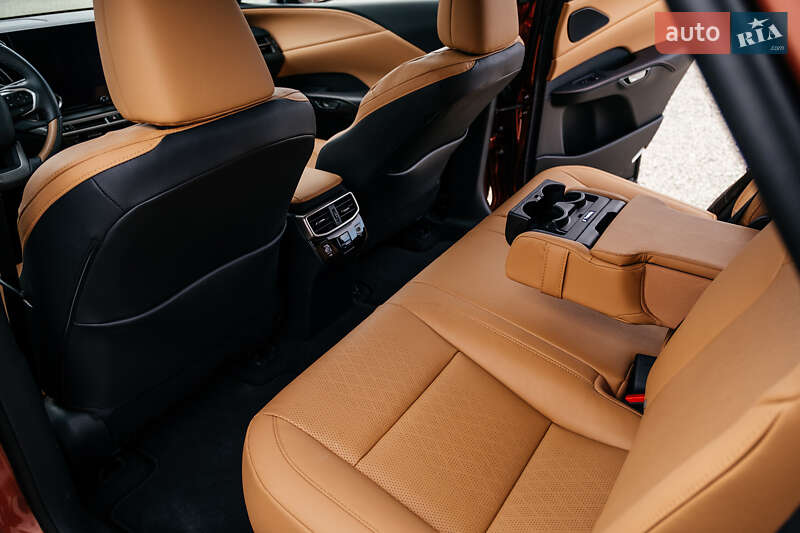 Внедорожник / Кроссовер Lexus RX 2024 в Тернополе