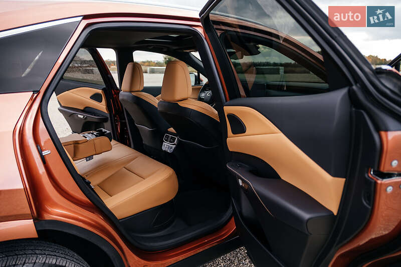 Внедорожник / Кроссовер Lexus RX 2024 в Тернополе
