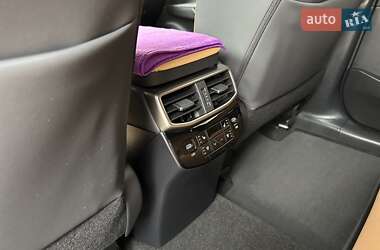 Позашляховик / Кросовер Lexus RX 2023 в  фото 36 Позашляховик / Кросовер Lexus RX 2023 в
