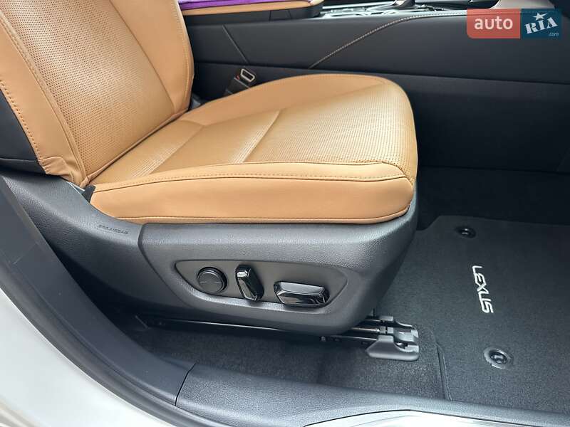 Внедорожник / Кроссовер Lexus RX 2023 в Киеве фото 39 Внедорожник / Кроссовер Lexus RX 2023 в Киеве