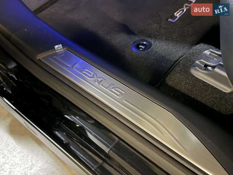 Позашляховик / Кросовер Lexus RX 2024 в Києві