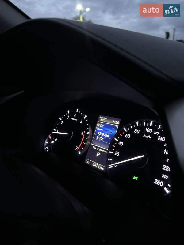 Внедорожник / Кроссовер Lexus RX 2017 в Днепре