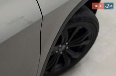 Позашляховик / Кросовер Lexus RX 2019 в  фото 14 Позашляховик / Кросовер Lexus RX 2019 в