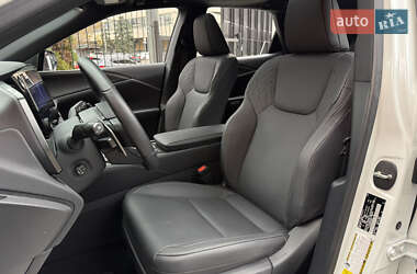 Позашляховик / Кросовер Lexus RX 2023 в  фото 10 Позашляховик / Кросовер Lexus RX 2023 в