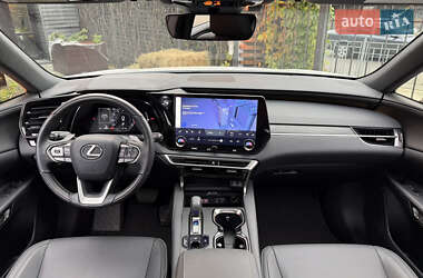Позашляховик / Кросовер Lexus RX 2023 в  фото 16 Позашляховик / Кросовер Lexus RX 2023 в