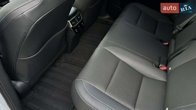 Позашляховик / Кросовер Lexus RX 2024 в Львові