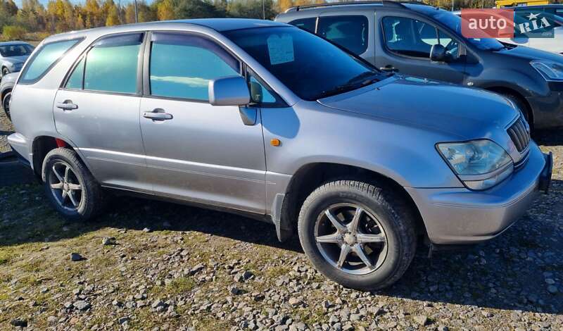 Внедорожник / Кроссовер Lexus RX 2001 в Львове