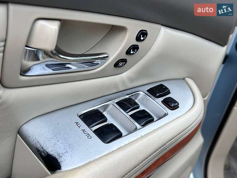 Внедорожник / Кроссовер Lexus RX 2005 в Одессе