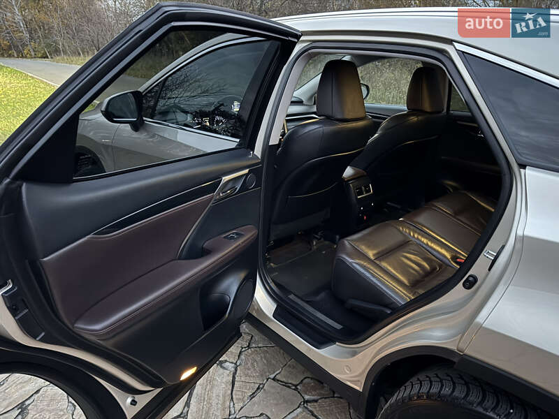 Позашляховик / Кросовер Lexus RX 2016 в Києві