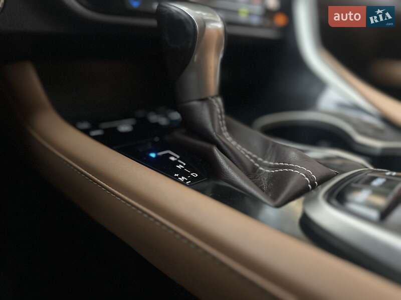 Внедорожник / Кроссовер Lexus RX 2017 в Киеве