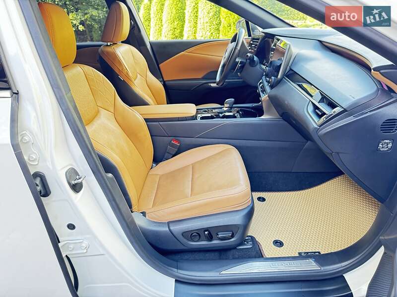 Внедорожник / Кроссовер Lexus RX 2023 в Львове