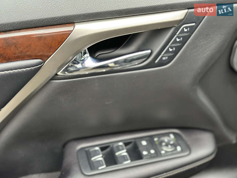 Внедорожник / Кроссовер Lexus RX 2016 в Киеве фото 25 Внедорожник / Кроссовер Lexus RX 2016 в Киеве