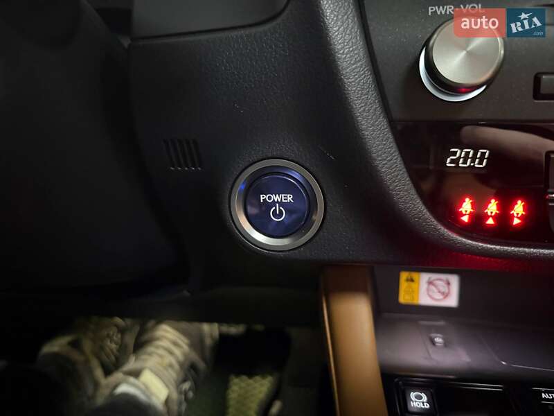 Внедорожник / Кроссовер Lexus RX 2022 в Киеве