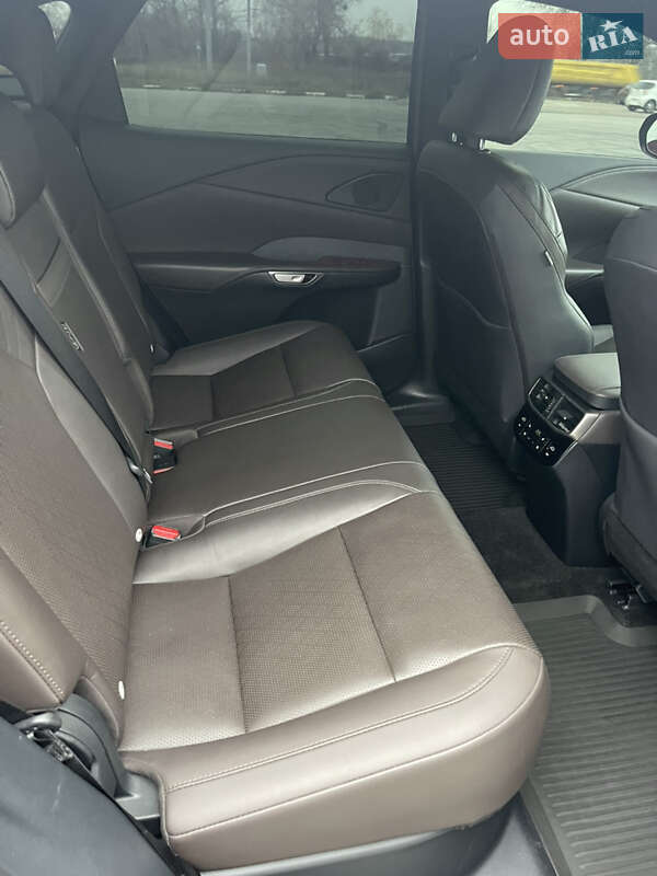 Позашляховик / Кросовер Lexus RX 2023 в Києві