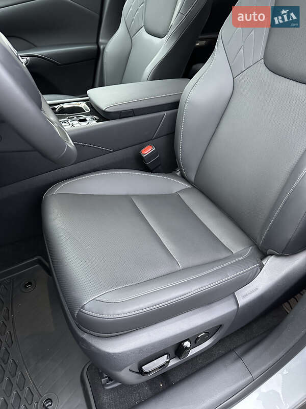 Позашляховик / Кросовер Lexus RX 2024 в Тернополі фото 28 Позашляховик / Кросовер Lexus RX 2024 в Тернополі