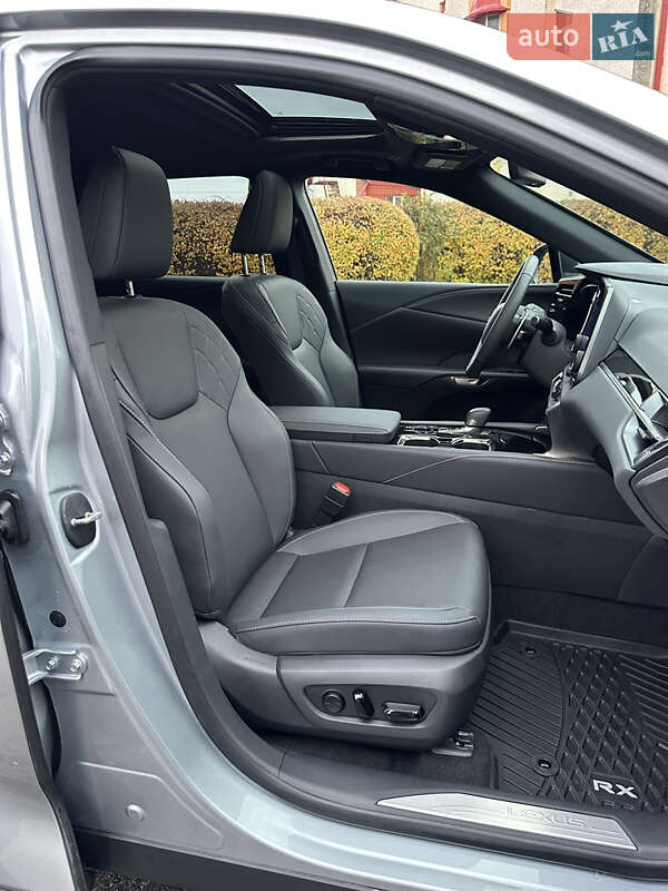 Позашляховик / Кросовер Lexus RX 2024 в Тернополі фото 36 Позашляховик / Кросовер Lexus RX 2024 в Тернополі