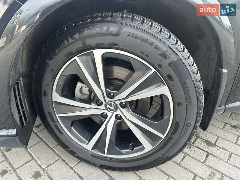 Позашляховик / Кросовер Lexus RX 2023 в Вишневому