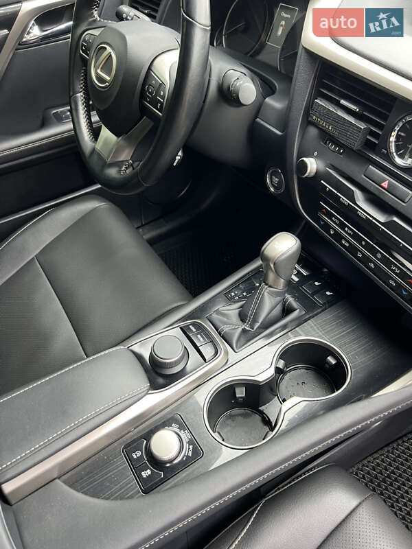 Позашляховик / Кросовер Lexus RX 2017 в Дніпрі