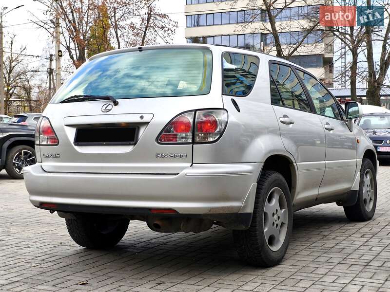 Внедорожник / Кроссовер Lexus RX 2002 в Днепре
