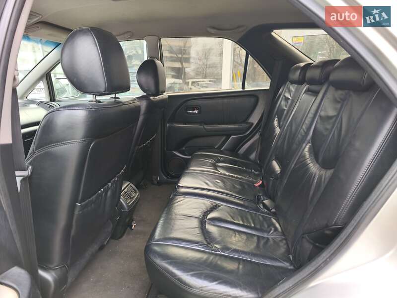 Внедорожник / Кроссовер Lexus RX 2002 в Днепре